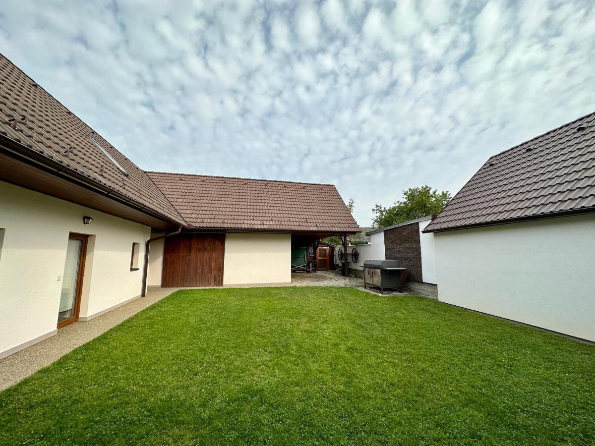 U Nas Na Chalupe Villa Borovany  Exterior foto